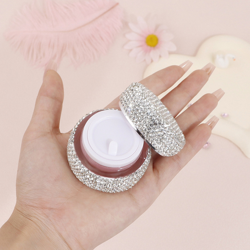 Flacone di Crema per Occhi di  - Luxury High End Skincare recensione e prezzo